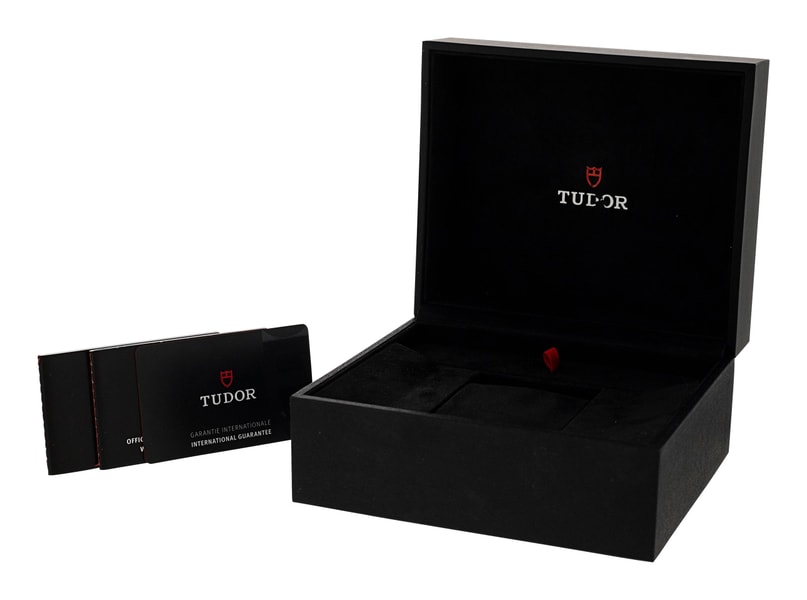 Tudor Black Bay M79230B-0008